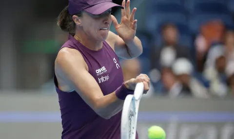 Iga Swiatek started her campaign in Beijing with a clean victory - 1