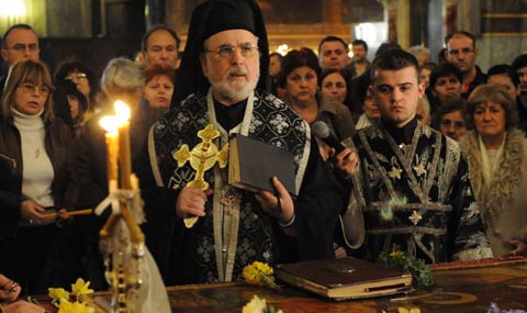 Патриарх Максим е пожелал да бъде погребан в Троянския манастир - 1