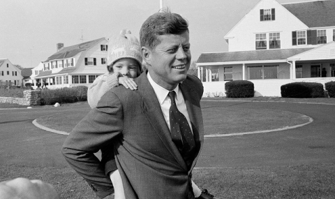 8 ноември 1960 г. Джон Фицджералд Кенеди е избран за 35-и президент на САЩ - 1