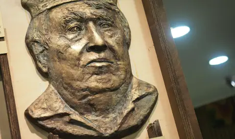 Валидират пощенска марка с лика на Георги Калоянчев за 100 годишнината от рождението му - 1