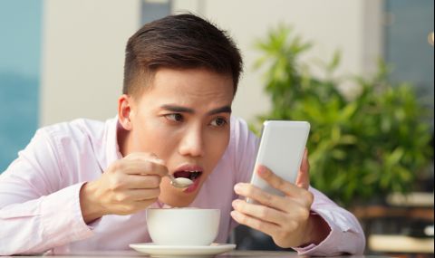 Зодиите пристрастени към смартфоните - 1