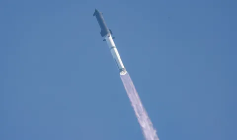 Необичайна активност на Starlink се наблюдава над Русия
