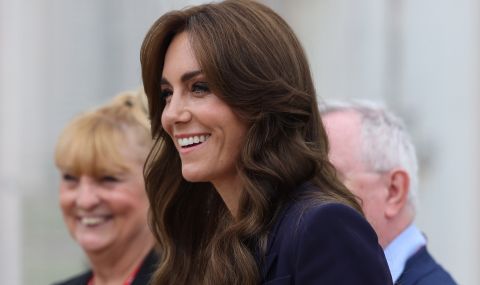 Кейт Мидълтън тества авиосимулатор в британска военна база (ВИДЕО) - 1