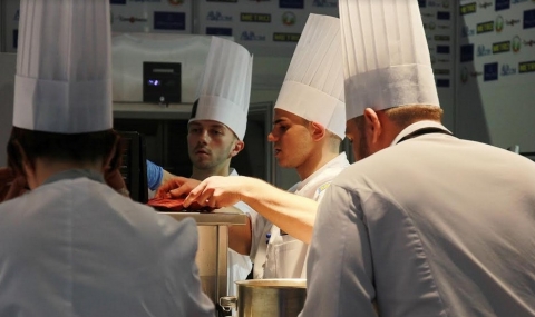 Кулинарно състезание за професионални готвачи и ученици през ноември - 1