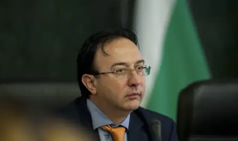 Роман Василев: Махнахме Гешев, ще махаме Сарафов, но какво правим после. Страната е в безпрецедентна правна криза - 1