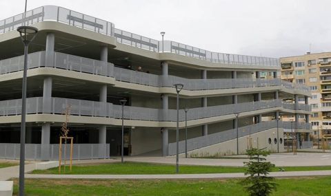 Откриват първия многоетажен паркинг в столичен квартал - 1