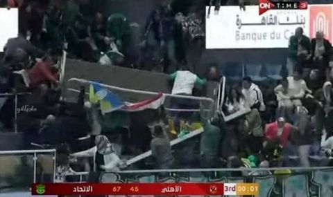 27 пострадали при срутване на спортна зала в Египет по време на баскетболен мач - 1