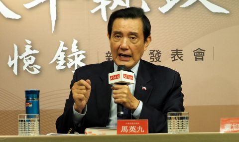 Бивш тайвански президент отива в Китай в търсене на мир - 1