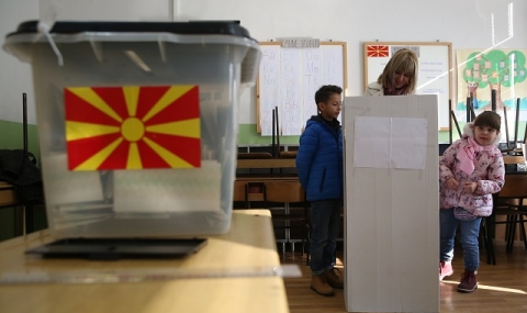 Гласуването в Македония приключи без инциденти (Снимки) - 1