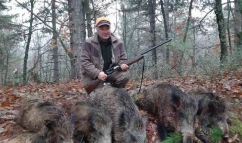 Рекорд: Авджия повали 5 диви прасета с 4 изстрела в Крумовградско! (СНИМКА) - 1