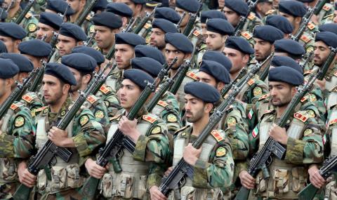 Иран внезапно изпрати войски към границата с Турция - 1