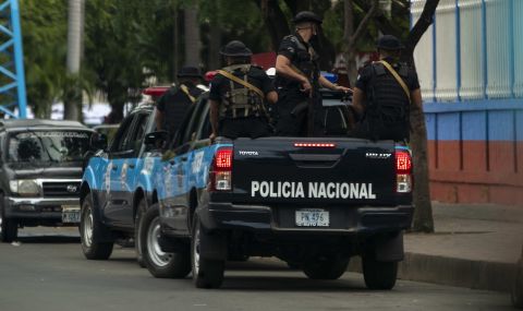 Режимът в Никарагуа репресира свещениците - 1