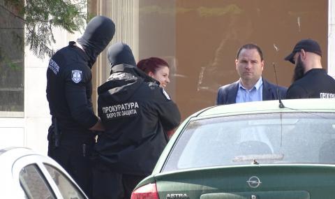 Арестуваната дознателка укривала Боклука, изтеглила 25 000 лева и му ги дала - 1