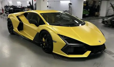 Първото Lamborghini Revuelto пристигна в България - 1