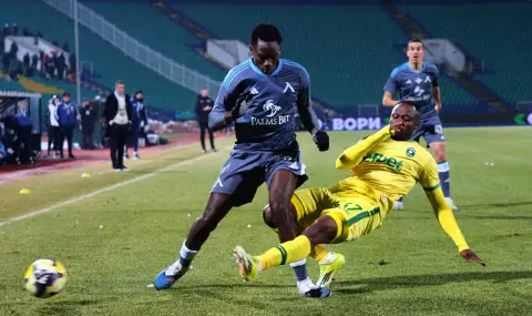 Левски се изправя срещу Лудогорец в Разград с амбиция да прекъсне дългогодишната хегемония на "орлите" - 1