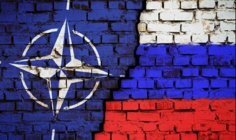 Москва: НАТО е опасно близо до пряк сблъсък с Русия - 1