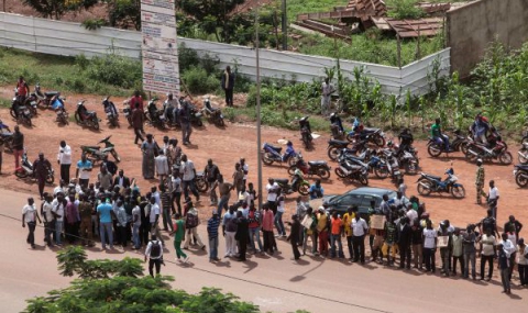 Освободиха премиера на Буркина Фасо - 1