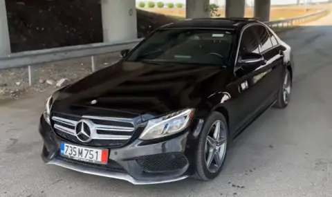Забравете за скучните седани! С този C 300 4MATIC, който се продава у нас, всички ще ви завиждат (ВИДЕО) - 1