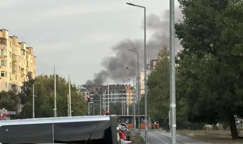 Задушлива миризма и пожар събуди столичани - 1