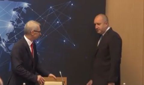 Затопляне на отношенията между президент и премиер под егидата на Мария Габриел - 1