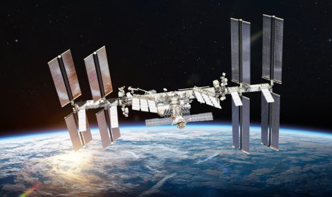 НАСА е загубила временно връзка с Международната космическа станция - 1