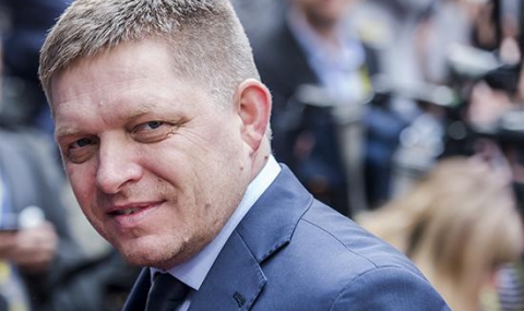 Премиерът на Словакия иска смекчаване на санкции срещу Русия - 1