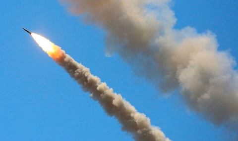 Ракета от С-400 падна на покрив на блок в Архангелска област - 1