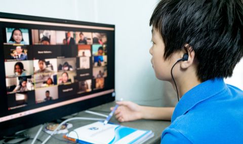 8 минути интернет дневно: какво е замислил Китай за децата - 1