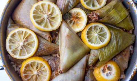 Рецепта на деня: Сарми с листа от праз лук - 1