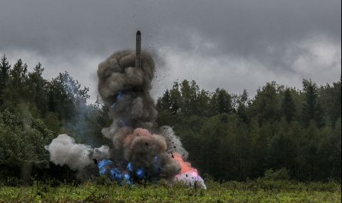 Русия е изстреляла „най-новата си уникална балистична ракета” - 1