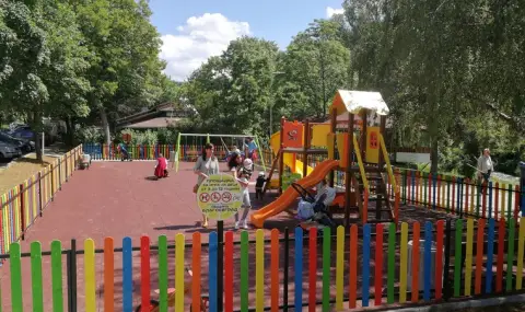 Детски площадки са нападнати от влечуги - 1