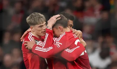 Ман Юнайтед бие шута на осем играчи, за да доведе голямата си цел за лятото - 1