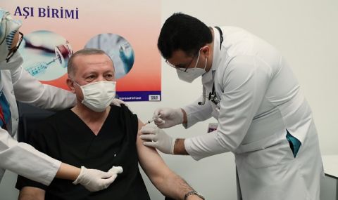 В Турция стартира втората фаза на ваксинацията срещу COVID-19 - 1