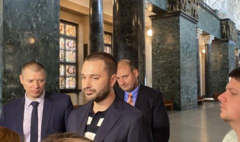 Съдията, хванат с подкуп в Търговище е трябвало да намали присъда от 18 на 4 месеца - 1