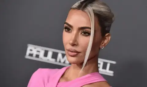 Ким Кардашиян и Люис Хамилтън направиха първата си поява като двойка на Super Bowl LX (ВИДЕО+СНИМКИ) - 1