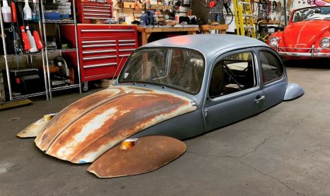 Класическият VW Beetle беше разрязан по дължина, за да се създаде ултра ниска кола (ВИДЕО - 1