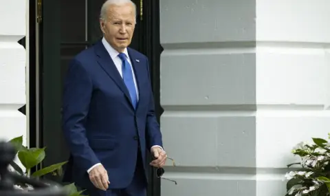 Joe Biden's approval rating plummets  - 1