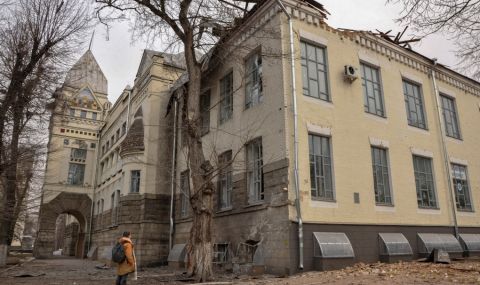 Украйна изтегли 19 млн. съветски и руски книги от библиотеките - 1