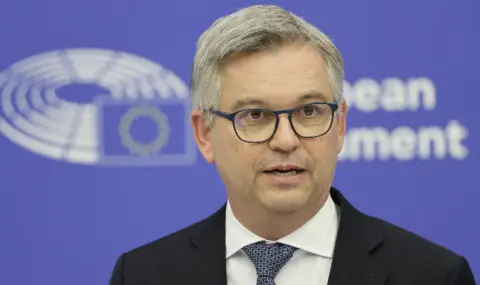 Еврокомисарят по вътрешните работи и миграцията Магнус Брунер пристига в България - 1