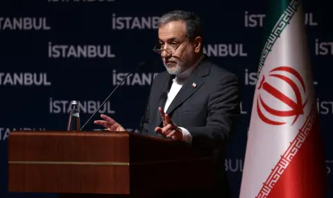 Абас Арагчи предупреди Тръмп: Ако иска сделка с Иран, трябва да спре с неуважителния тон към Хаменей  - 1