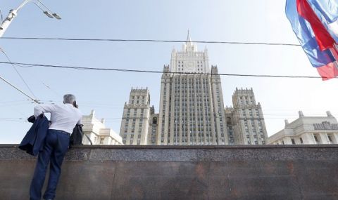Русия затвори почетното си консулство в Битоля - 1