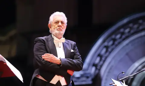 Пласидо Доминго пристигна в София със сина си Алваро - 1