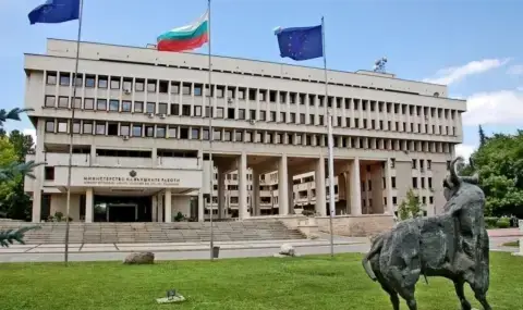 Външно привика временно управляващия посолството на РСМ у нас 