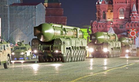 Украйна: Русия разполага ядрени оръжия в Крим - 1
