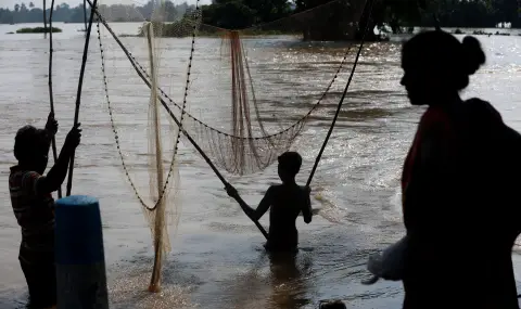 At least 46 people, mostly children, died in floods in India  - 1