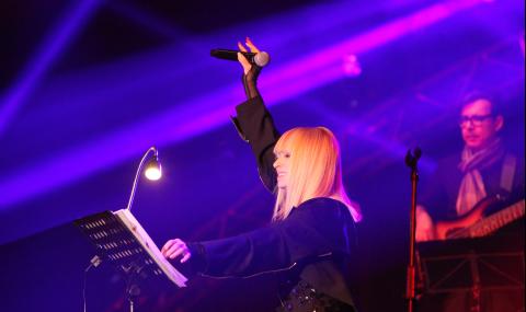 Фобията от болести на Лили Иванова е обхванала нови висоти - 1