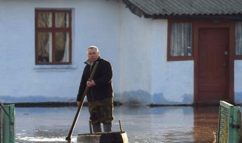 Проливни дъждове взеха жертви в Украйна (ВИДЕО) - 1