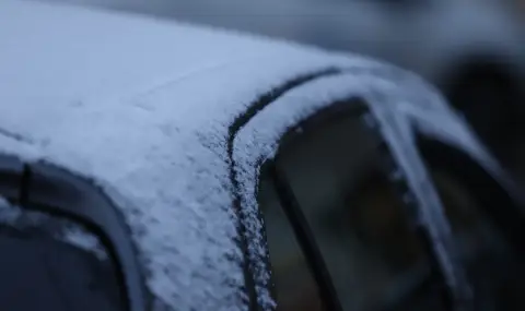 Drivers to watch out for black ice  - 1