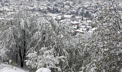 Заваля първият сняг на Балканите - 1
