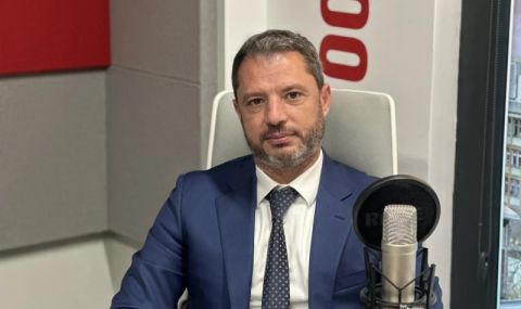 Делян Добрев: Всеки ден правителството ни ощетява с 10 млн. лв. - 1